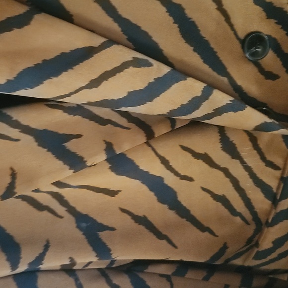 Zara Tiger Print Satin Blazer - Picture 2 of 5